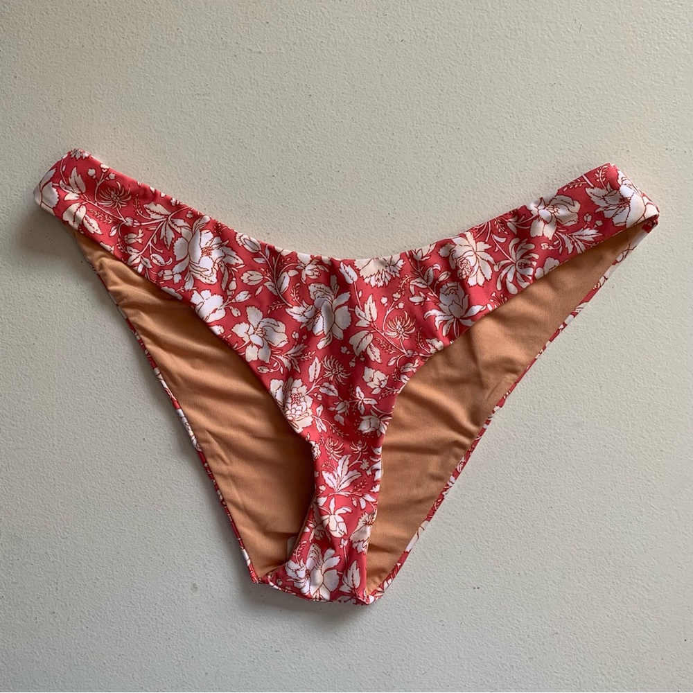 J Crew Floral Curved-Waist Cheeky Bikini Bottom Pink Floral Size Medium NWT